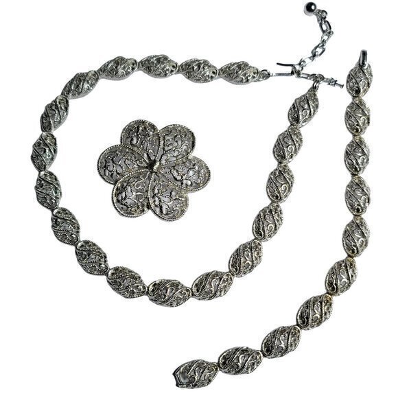 Vintage Trifari Necklace Bracelet Brooch Pin Silver Tone Set